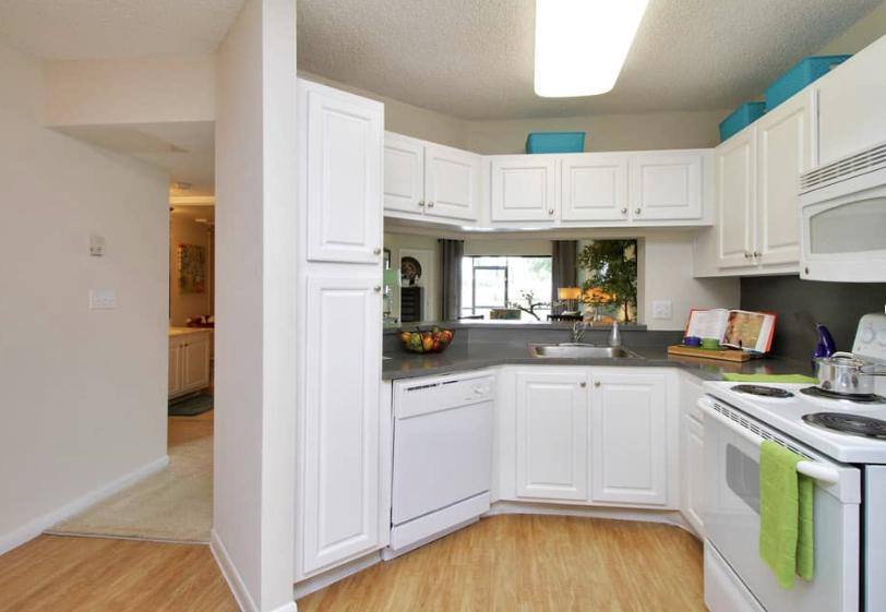 Apartment for rent at 6701 W Oakland Park Blvd, Fort Lauderdale, FL 33313