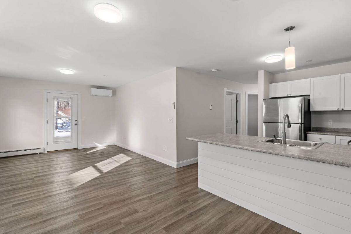 Apartment for rent at 5 Captain's Way, Brunswick, ME 04011