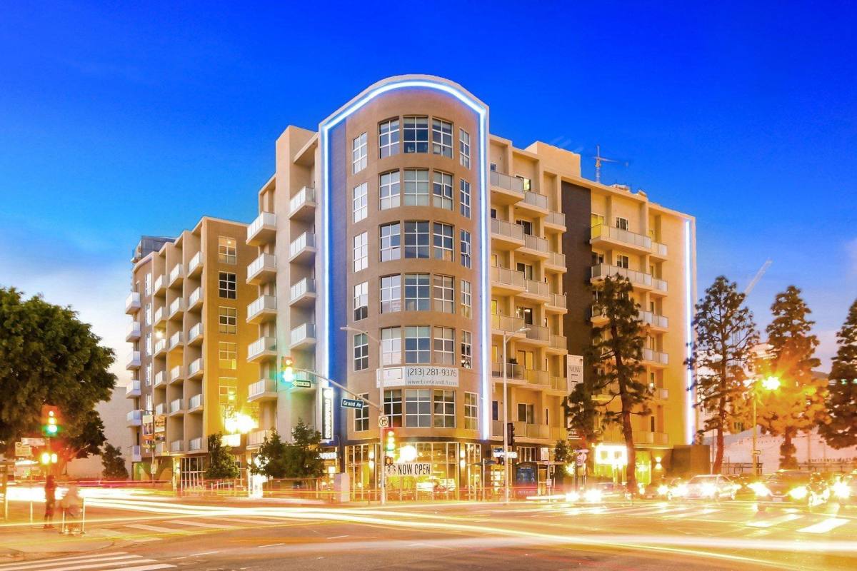 Apartment for rent at 1249 S Grand Ave, Los Angeles, CA 90015