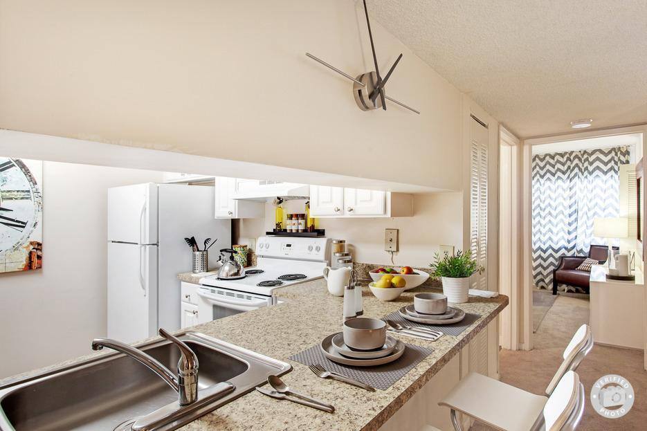 Apartment for rent at 950 NW 214th St, Miami, FL 33169
