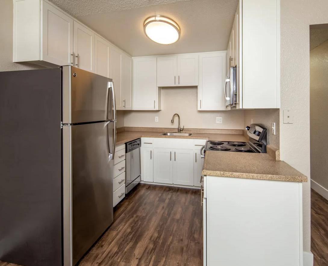 Apartment for rent at The Edge at Lakewood, 1401 Lakewood Ave, Modesto, CA 95355