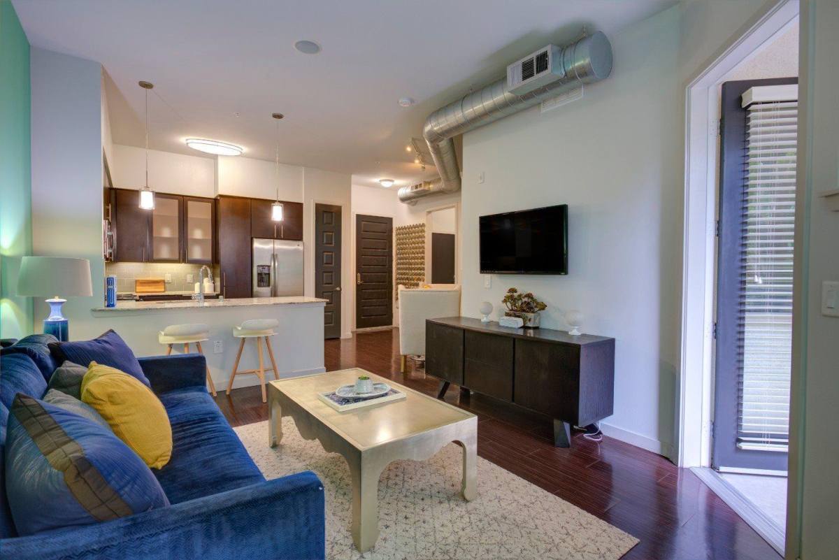 Apartment for rent at Accent, 5550 Grosvenor Blvd, Los Angeles, CA 90066