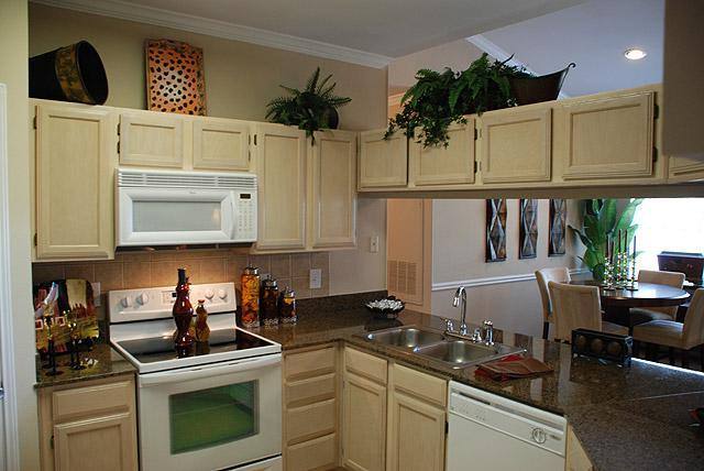 Apartment for rent at The Courts of Bent Tree, 17250 Knoll Trail Dr, Dallas, TX 75248