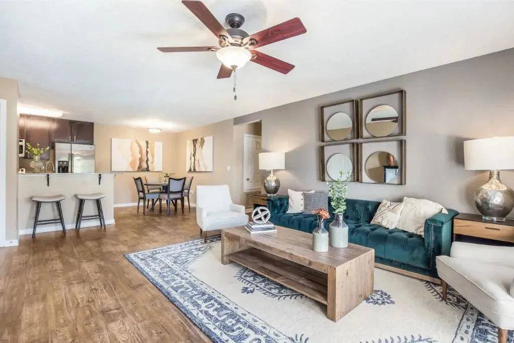 Apartment for rent at 6721 Washington Ave, Ocean Springs, MS 39564