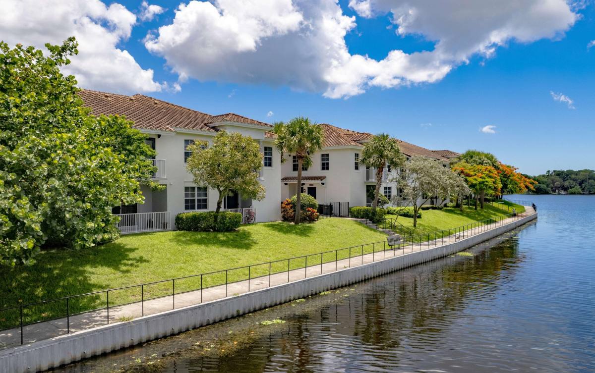 Apartment for rent at Bridgewater at Lake Osborne, 6116 Yellow Sun Dr, Lake Worth, FL 33462