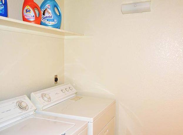 Apartment for rent at Forest Glen Apartment Homes, 4225 E University Dr, Mesa, AZ 85205