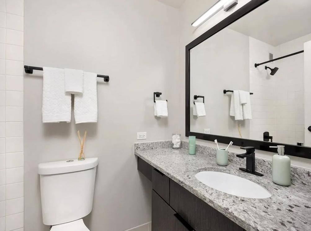 Apartment for rent at 77 W Huron St, Chicago, IL 60654