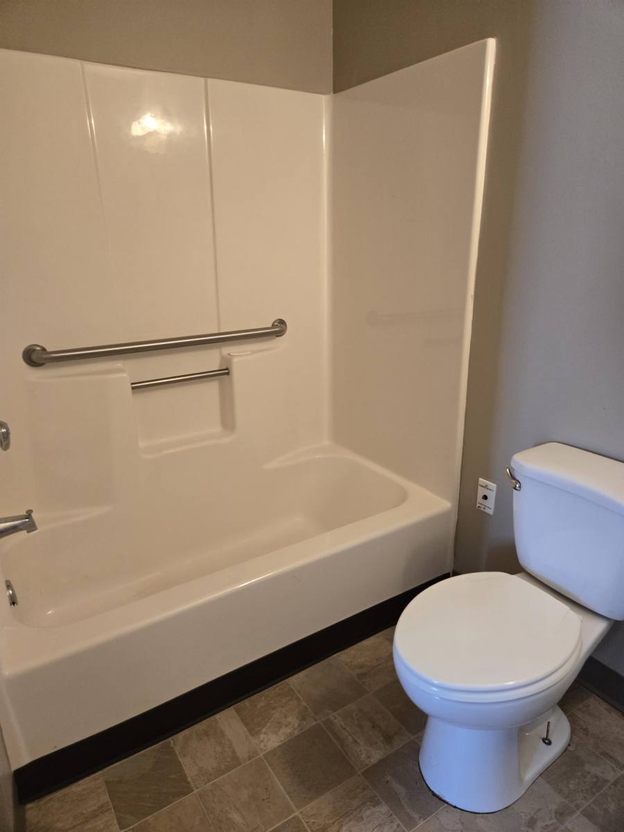 Apartment for rent at 2045 3rd Ave, Sneads, FL 32460