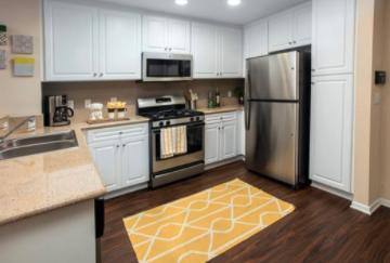 Apartment for rent at 10411 Reserve Dr, San Diego, CA 92127
