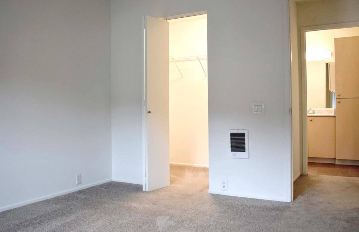 Apartment for rent at La Jolla Canyon, 9515 Genesee Ave, San Diego, CA 92121