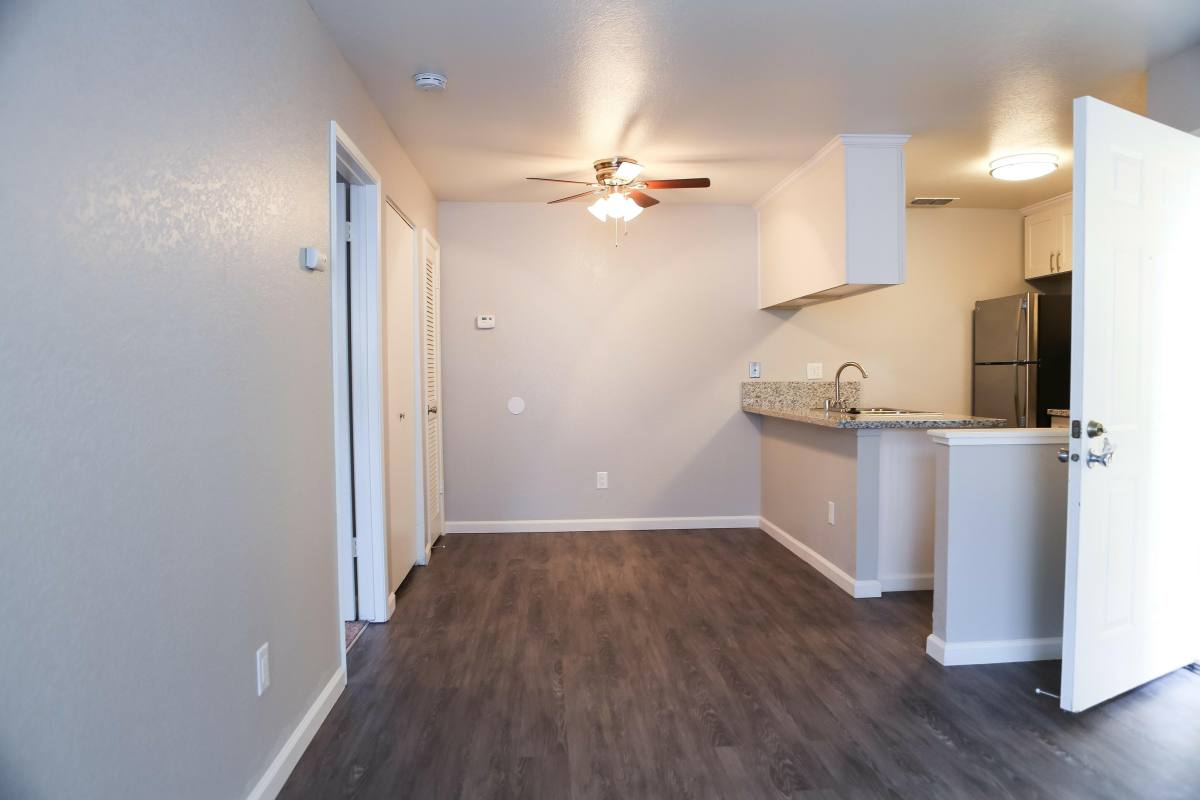 Apartment for rent at Sierra Ridge, 7434 Auburn Oaks Court, Citrus Heights, CA 95621