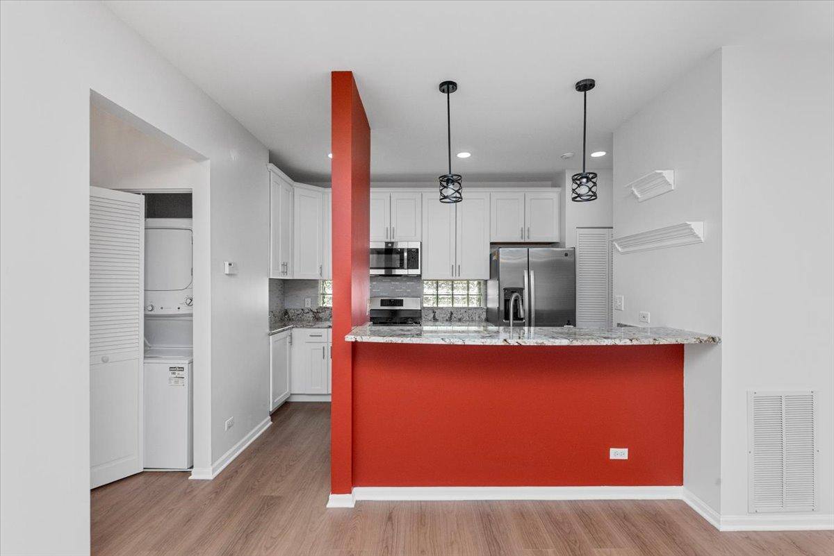 Condo for rent at 301 W Goethe #203, Chicago, IL 60610