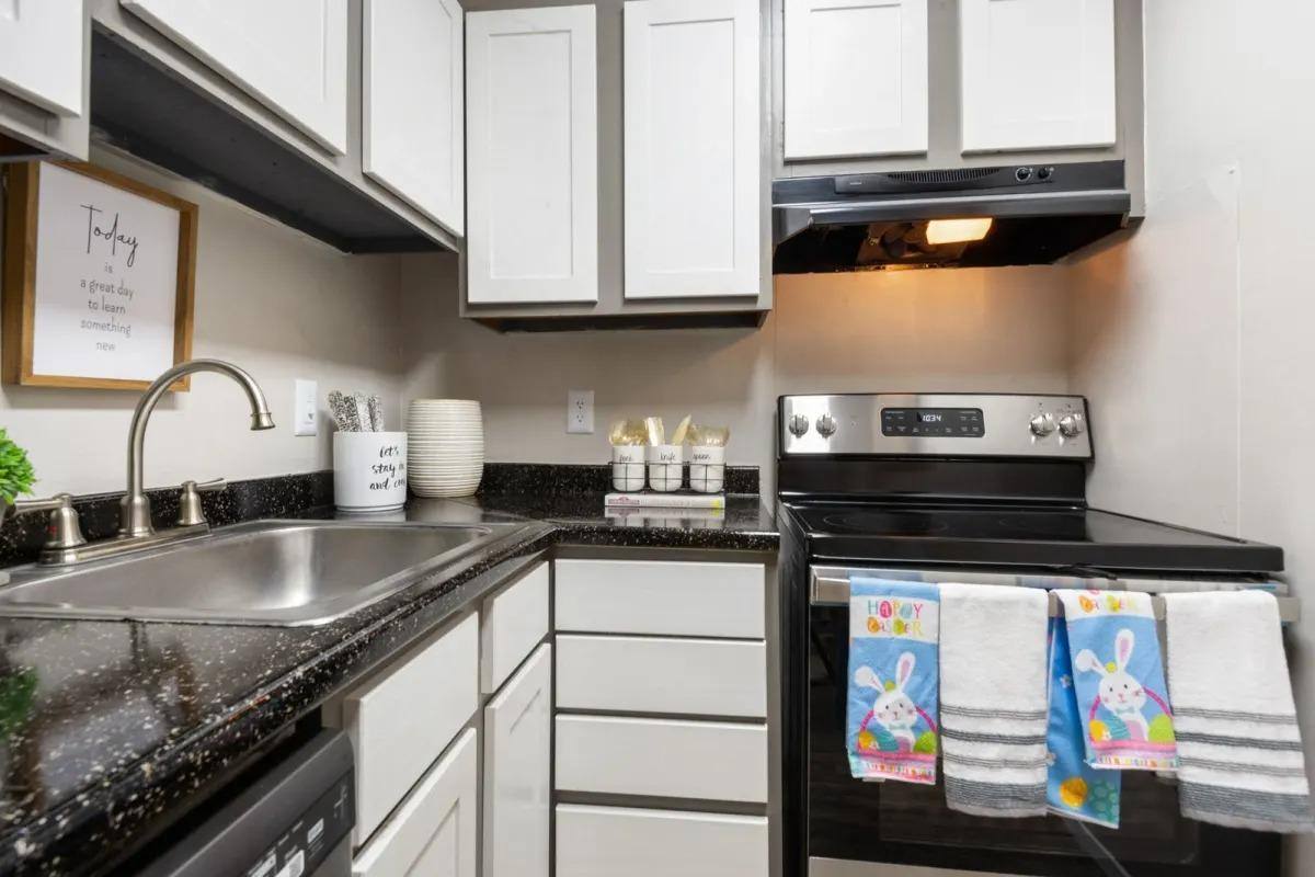 Apartment for rent at 710 Lindh Rd, Gulfport, MS 39507