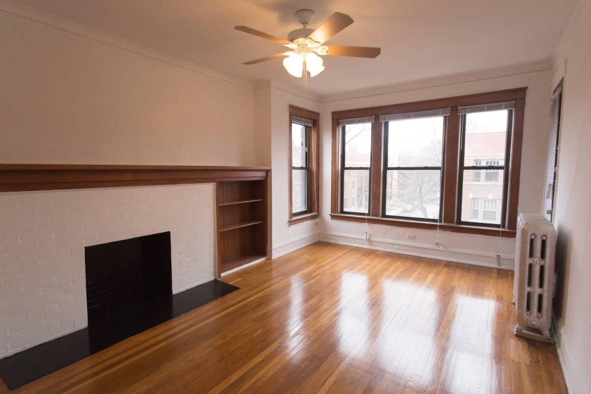 Apartment for rent at 5339 S Woodlawn Ave, Chicago, IL 60615