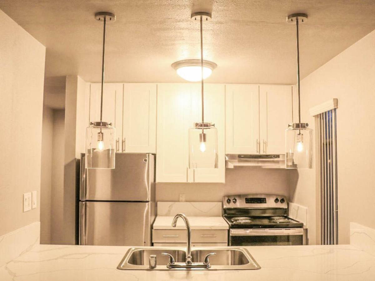Apartment for rent at 2125 Fair Oaks Blvd, Sacramento, CA 95825