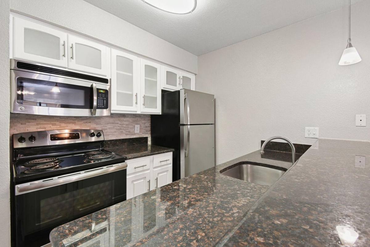 Apartment for rent at Madison, 10501 Steppington Dr, Dallas, TX 75230