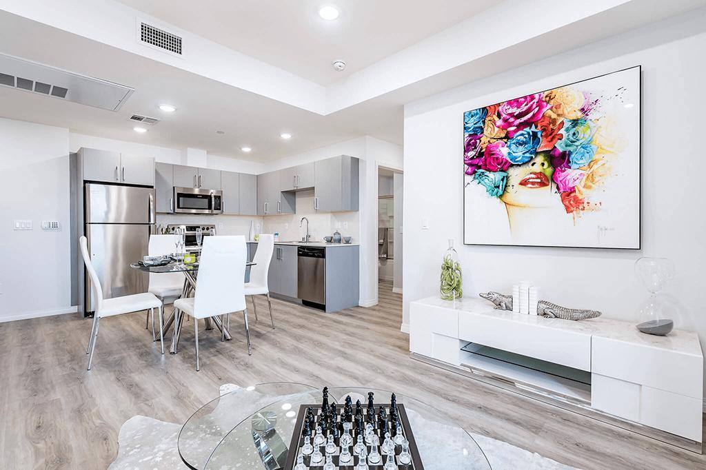 6530 Sepulveda Blvd, Van Nuys, CA 91411