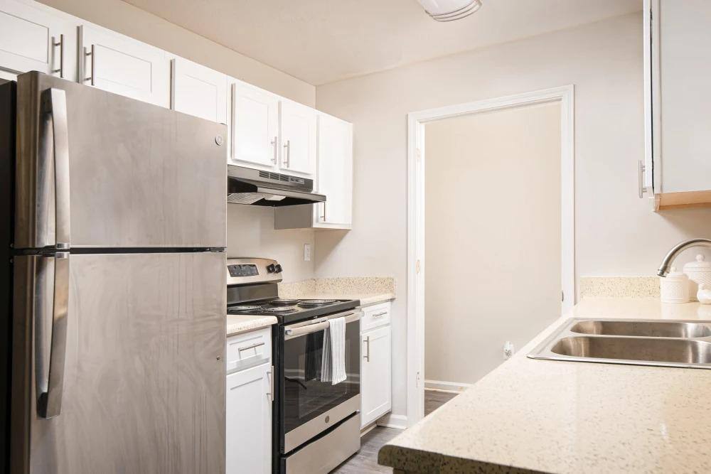Apartment for rent at Bristol Park, 791 W County Line Rd, Jackson, MS 39213