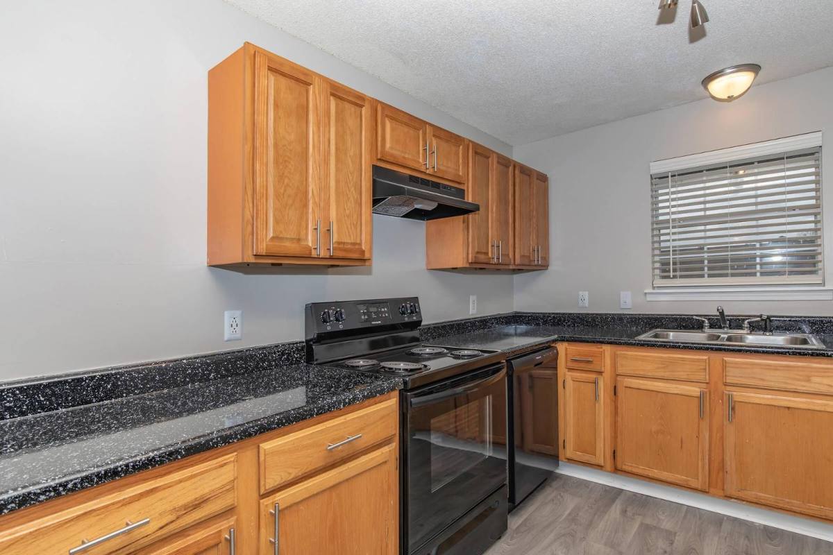 Apartment for rent at 2119 Woodland Way, Jackson, MS 39209