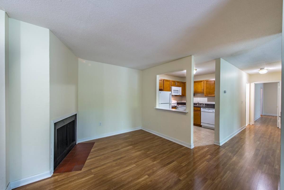 Apartment for rent at Redwood Hills, 376-384 Sunderland Rd, Worcester, MA 01604