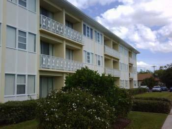 Apartment for rent at 1925 16th Ave, Vero Beach, FL 32960