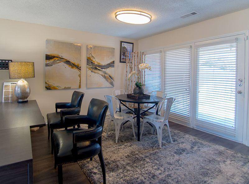 Townhouse for rent at 425 E Harwood Rd, Euless, TX 76039
