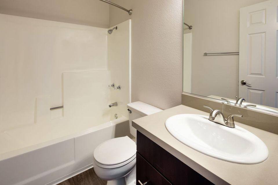Apartment for rent at Channel Point, 5926 Bixby Village Dr #199, Long Beach, CA 90803