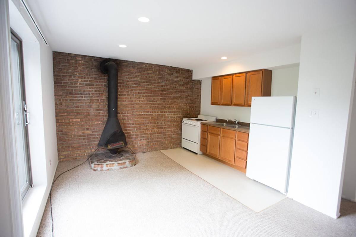 Apartment for rent at 5430 S Cornell Ave #303, Chicago, IL 60615