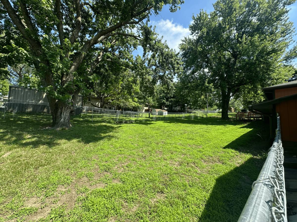 House for rent at 606 Wyoming Ave, Holton, KS 66436