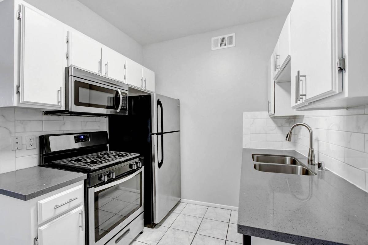 Apartment for rent at The Brixton, 5828 Colfax Ave #18, North Hollywood, CA 91601