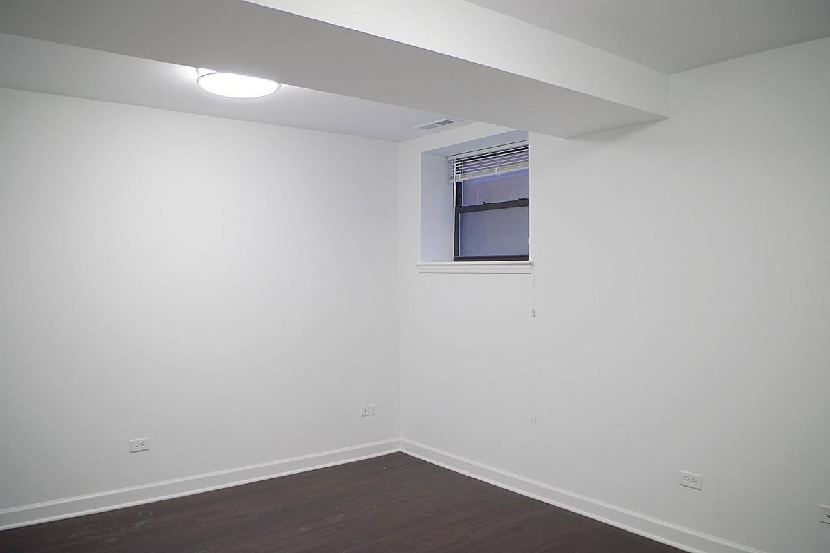 Apartment for rent at 5507 S Hyde Park Blvd #2S, Chicago, IL 60637