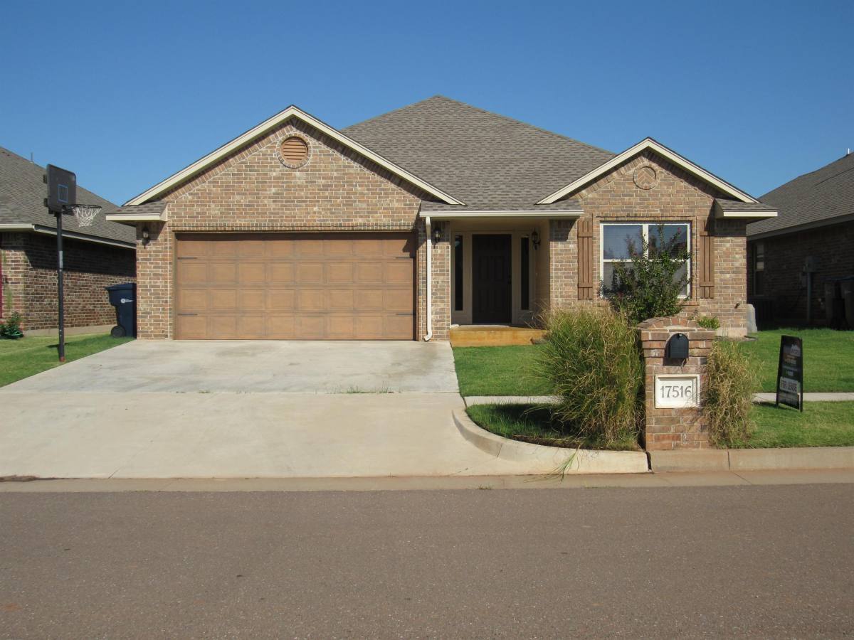 House for rent at Silverhawk, 17516 Black Hawk Dr, Edmond, OK 73012