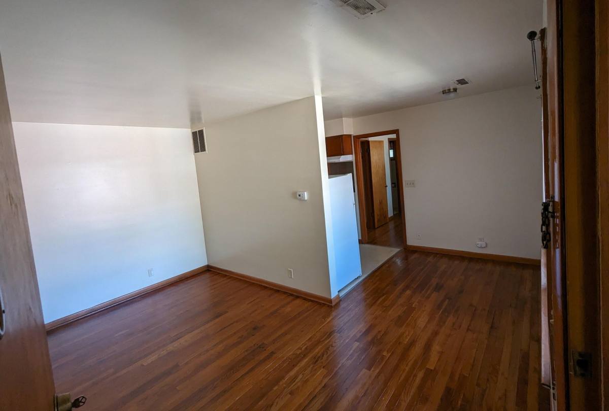 Apartment for rent at 314 Mecherle #6, Bloomington, IL 61701