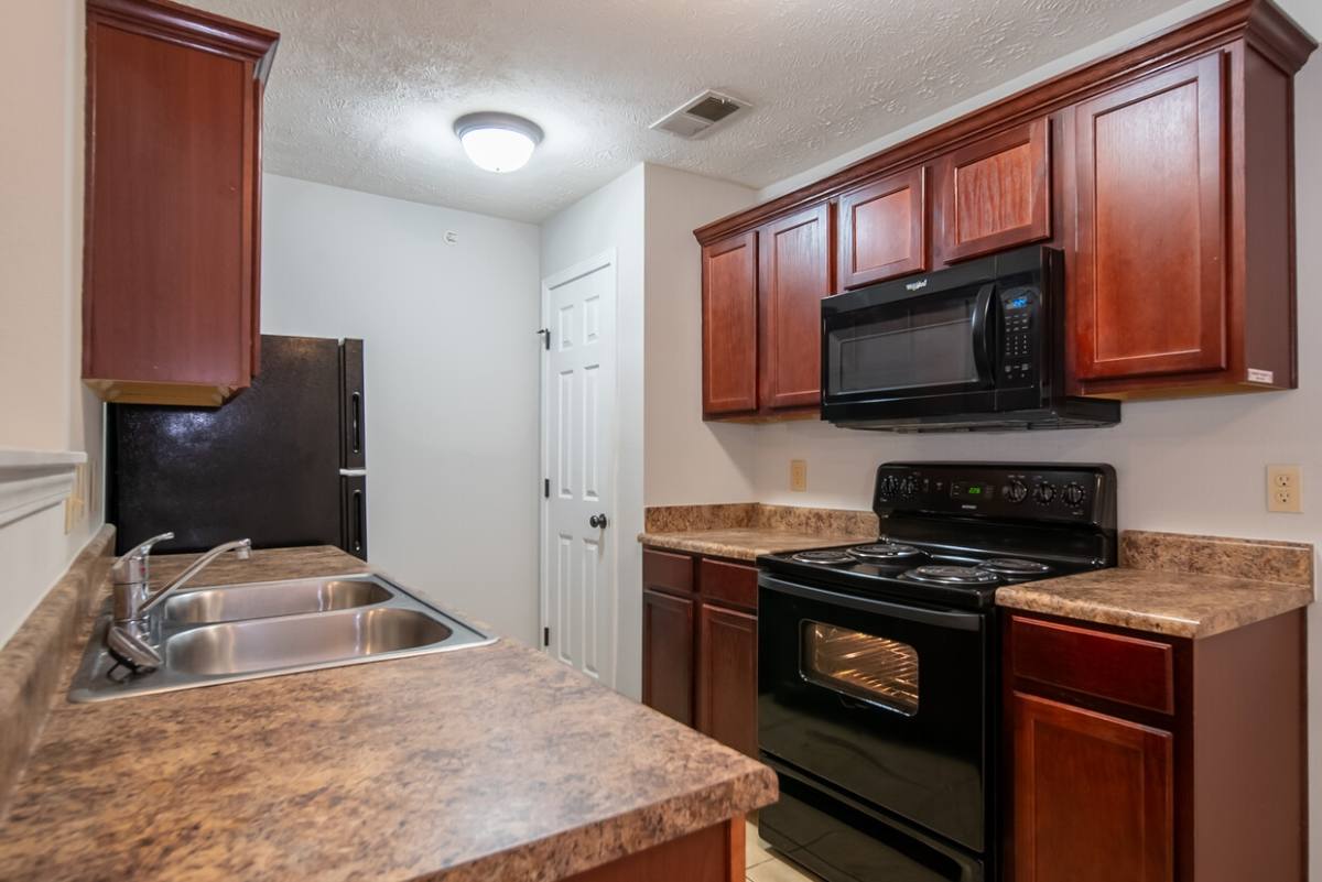 Apartment for rent at Scenic Station, 1130 S Scenic Ave, Springfield, MO 65802