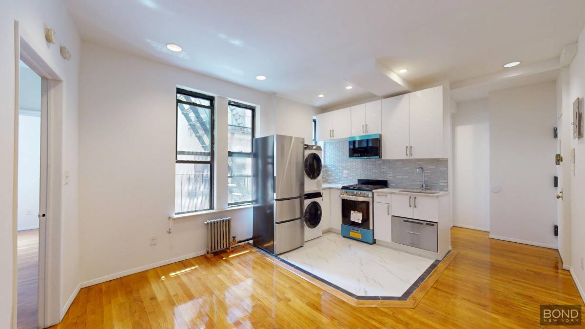 Apartment for rent at 184 First Ave #6, New York, NY 10009