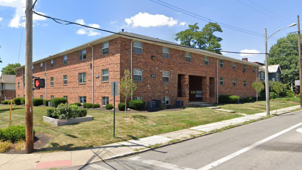 House for rent at 220 E Lane Ave #3L, Columbus, OH 43201