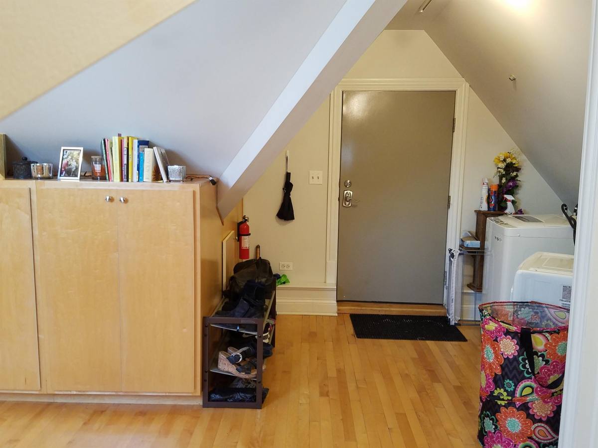 Apartment for rent at 1140 West Wrightwood Condominiums, 1140 W Wrightwood Ave #4, Chicago, IL 60614