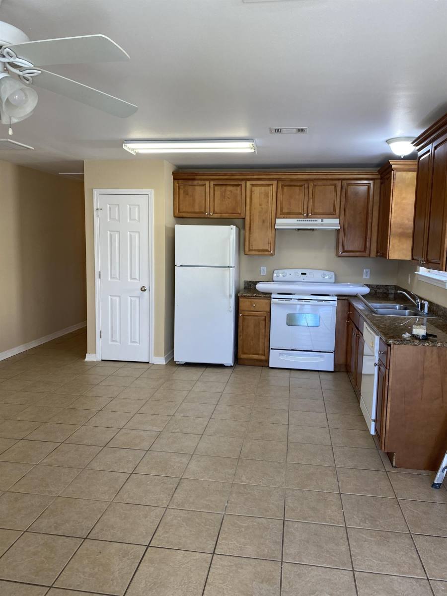 Apartment for rent at Cimarron Park, 8013 Santa Fe Ave #D, Biloxi, MS 39532