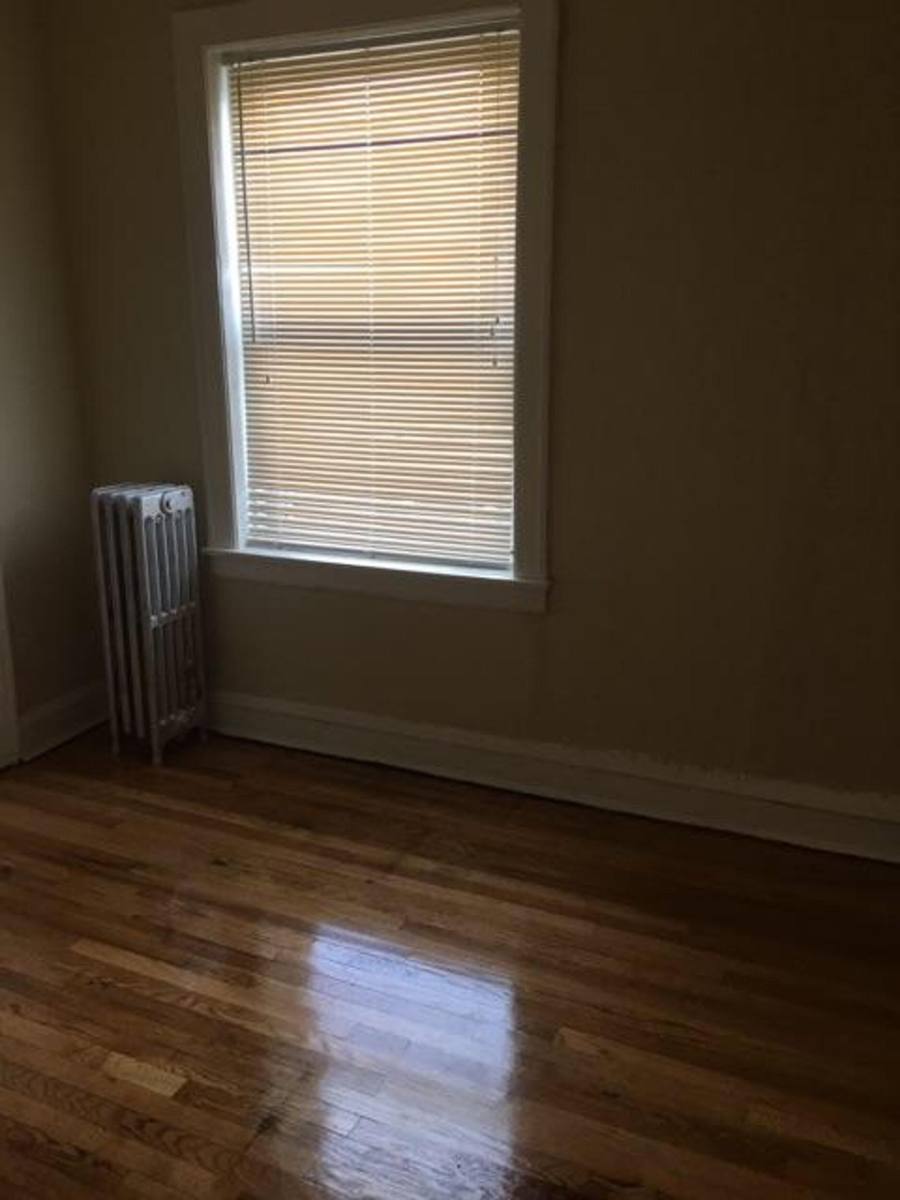 Apartment for rent at 7758 S Wood, Chicago, IL 60620