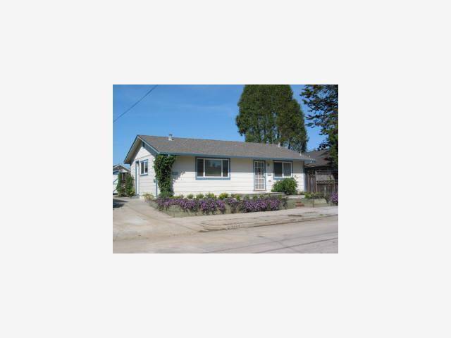 House for rent at 619A Windham St #1, Santa Cruz, CA 95062