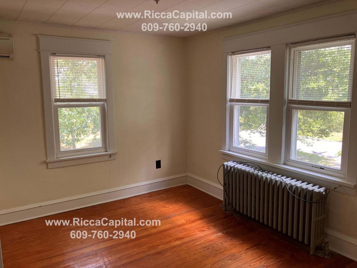 Apartment for rent at 579 13th St #2, Hammonton, NJ 08037