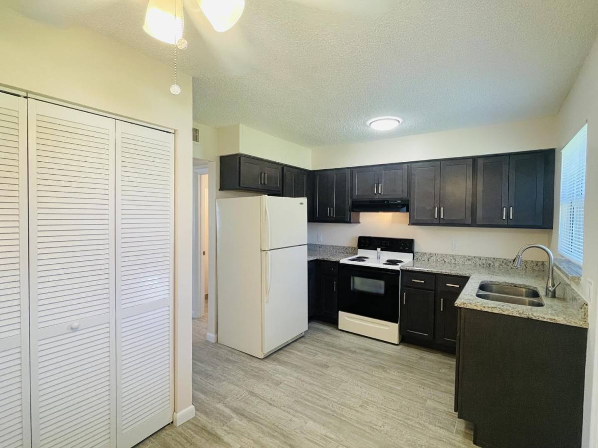 Townhouse for rent at Palm City, 544 SW 35th St #2, Palm City, FL 34990