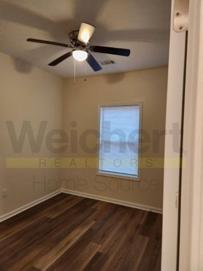 Apartment for rent at 719 N 5th St, Paragould, AR 72450