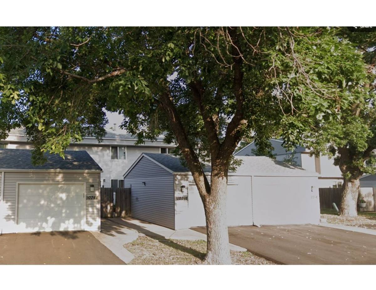 House for rent at 10746 Ilex St NW, Minneapolis, MN 55448