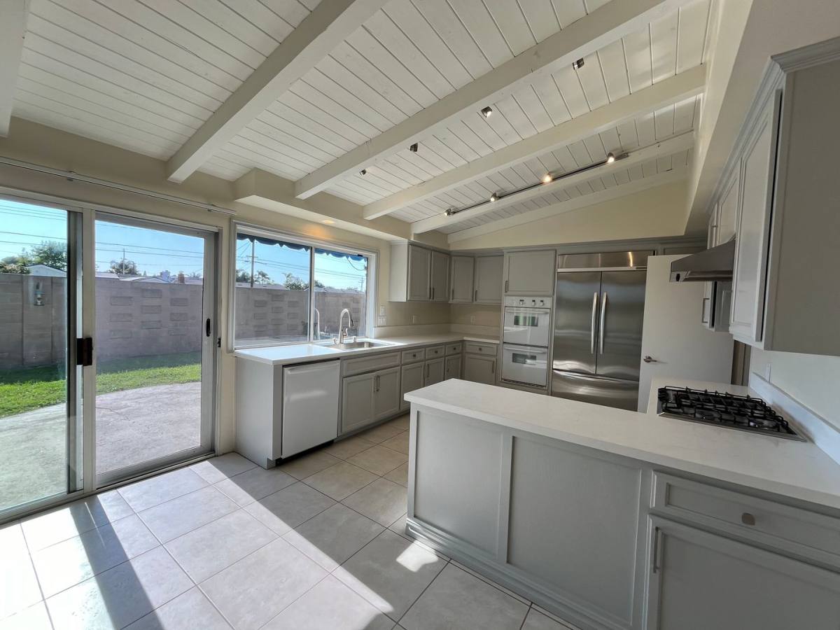 House for rent at 18931 Date St, Fountain Valley, CA 92708