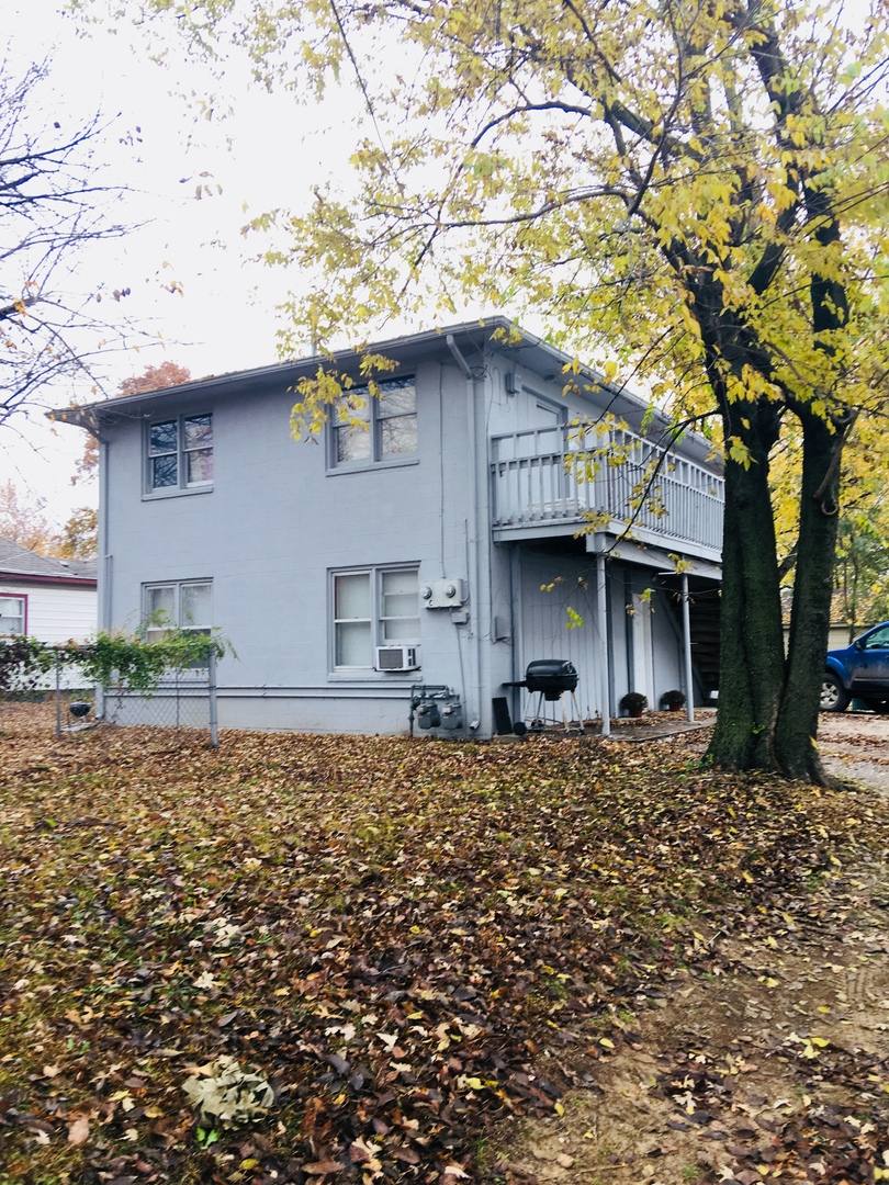 Apartment for rent at 304 E Park, Pittsburg, KS 66762