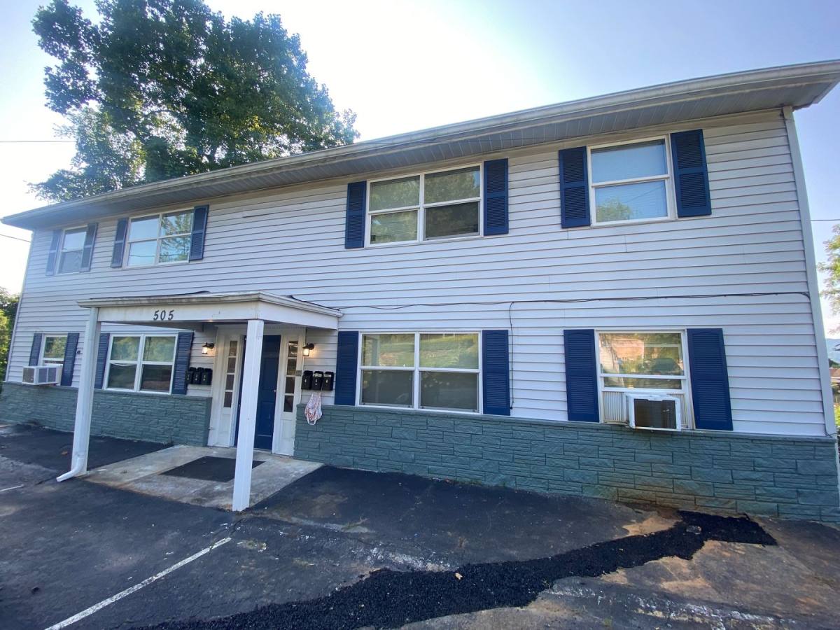 Apartment for rent at 505 Stanley Ave, Johnson City, TN 37604