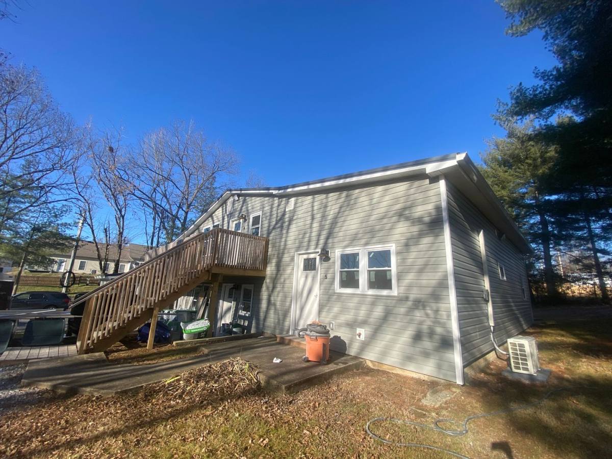 Apartment for rent at 320 Woodfield Rd, Greeneville, TN 37743