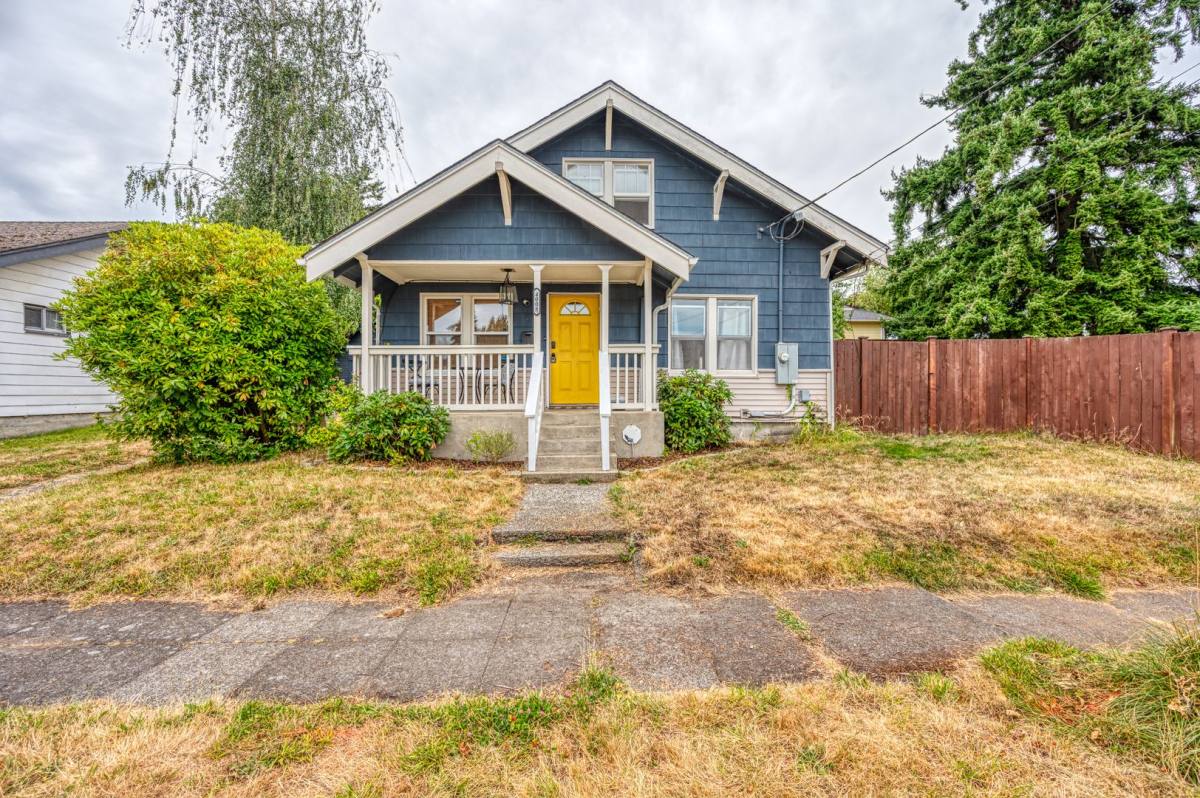 House for rent at 4008 S L St, Tacoma, WA 98418