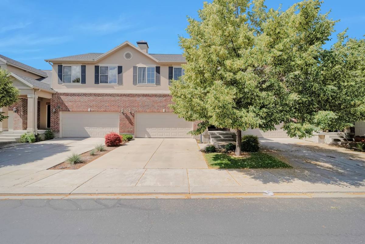 Townhouse for rent at 189 E Backhand Lane, Lehi, UT 84043